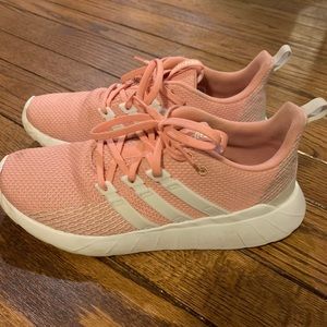 Adidas cloudfoam sneakers